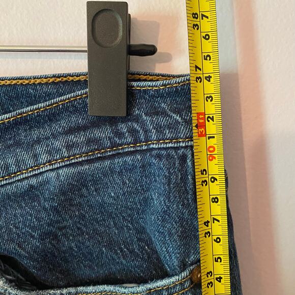 Levi's Premium Wedgie Straight Button Fly Dark Wash Jeans Frayed Women's size 30 - Picture 10 of 13